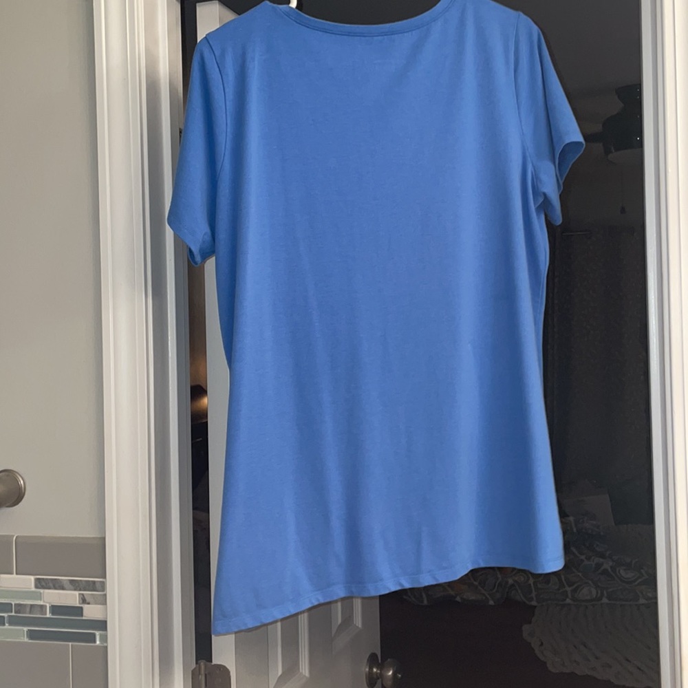 Belle by Kim Gravel Twisted- Hem Top Medium - Picture 3 of 5